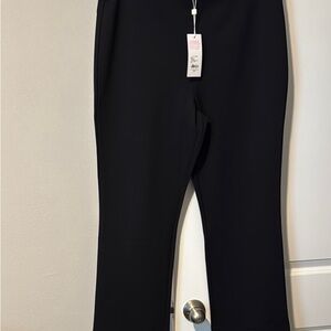 NWT Lilly Pulitzer Black Straight Leg Pants